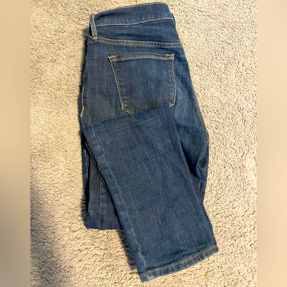 Old Navy Straight Leg Jeans Size 6.